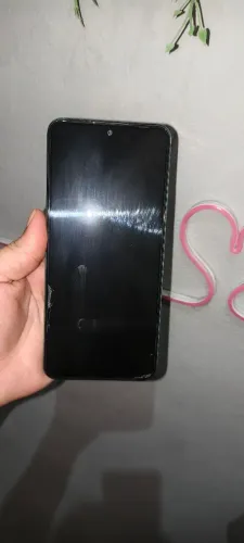Redmi note 12 256gigas (o trinco da tela e só na película dou outra de brinde para aplica)