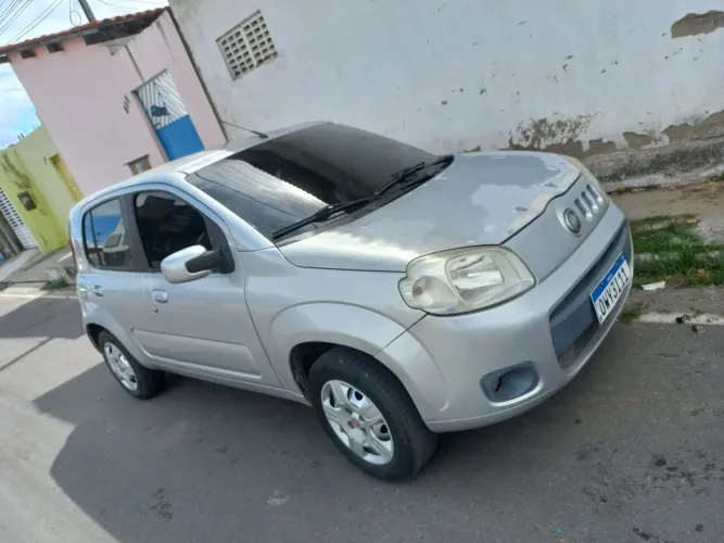 Fiat Uno Vivace/rua 1.0 EVO Fire Flex 8V 5P 2014