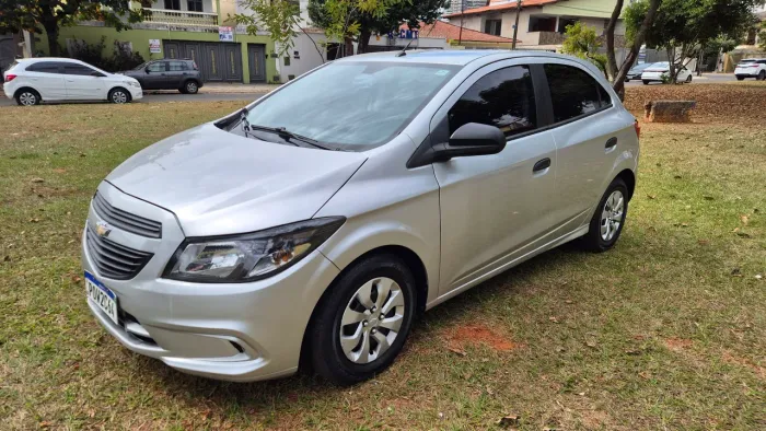Chevrolet Onix JOY Hatch 1.0 8V Flex Mec. 4P 2019