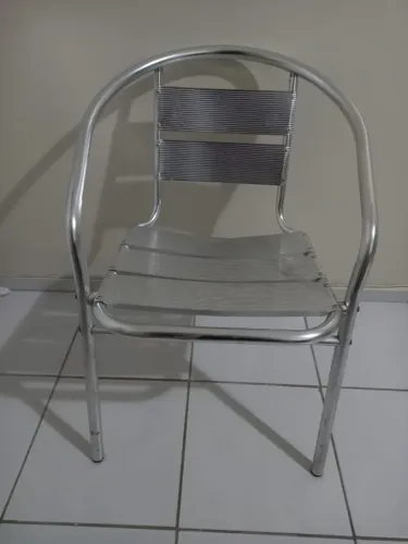 3 cadeiras de Alumínio