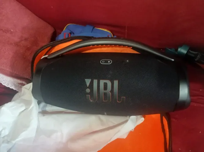 Som JBL Boombox