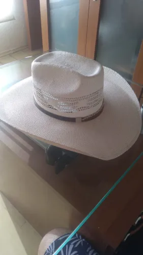 Chapéu Pralana GG Pouco usado