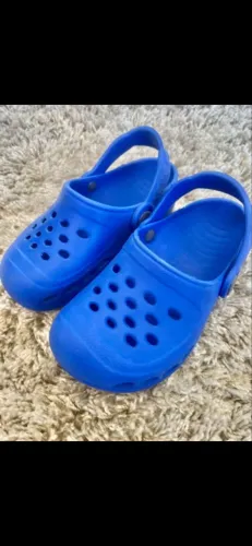 Crocs marca Pimpolho Colorê azul novo 25/26