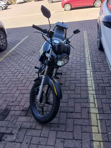 Motocicleta à venda