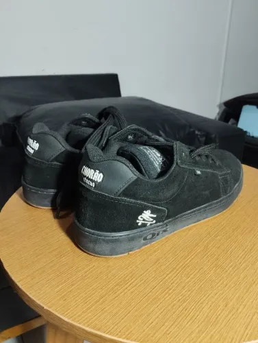 TENIS CHORAO DO CHARLIE BROWN JR QIX
