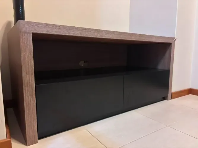 Rack para TV com 2 Gavetas - MDF Amadeirado