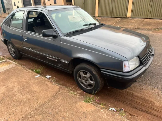 Chevrolet Kadett GLS 1.8 EFI / Sl/e 1.8 (álcool) 1993