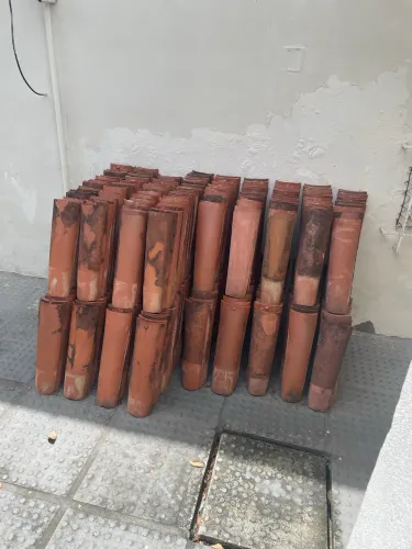 Telhas Canal em ótimo estado