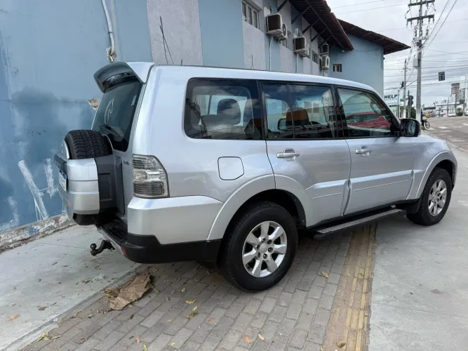 Mitsubishi Pajero Full GLS/gls/pkhpe 3.2 Dies.ti 5P 2009