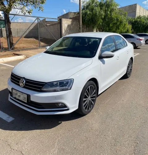 Volkswagen Jetta Comfortline 1.4 TSI 16V 4P Aut. 2016