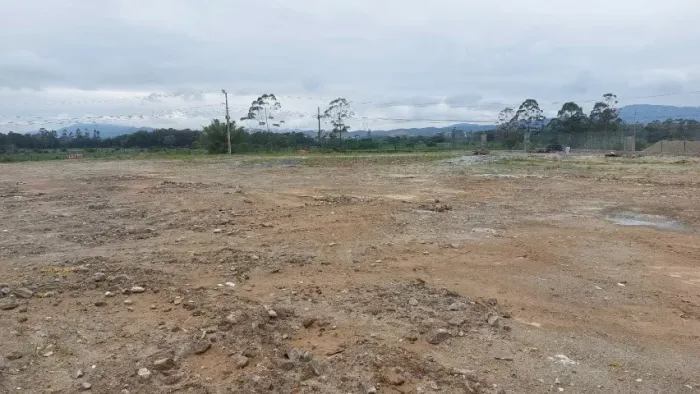 Patio para estacionamento ou deposito ou qualquer fim, comercial.varios tamanhos.