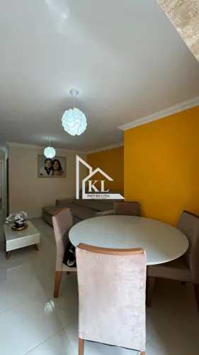 Apartamento reformado à venda, 3 quartos (1 suíte), 3° andar, lado sombra - Cond. Esplanad