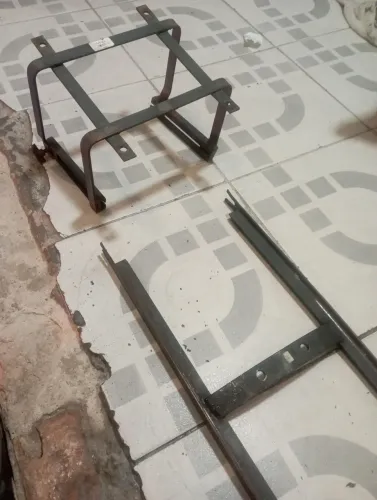 Suporte baú pra moto