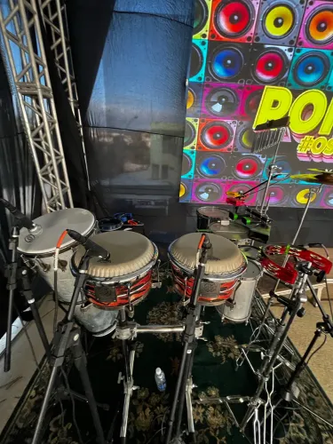 Vendo par de congas compacta