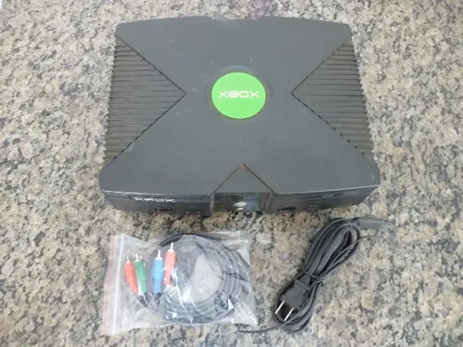 Troco ou Vendo Xbox Clássico desbloqueado