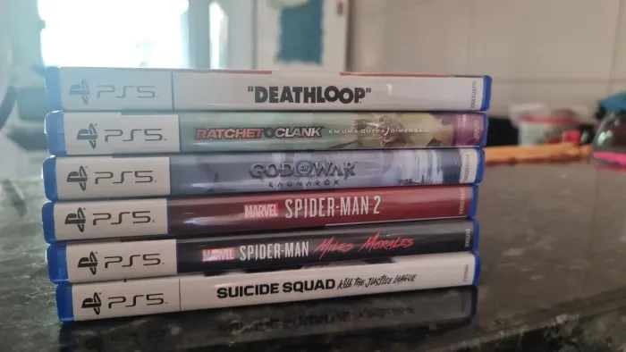 Jogos de PS5/PS4 seminovos