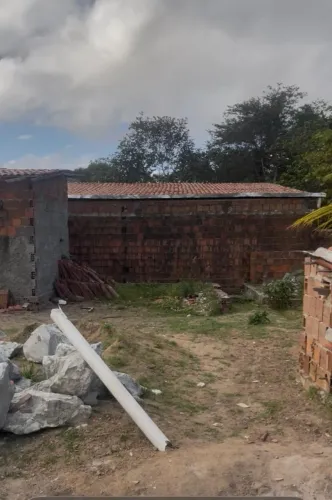 Vende-se um terreno no mangabeira 8 cidade verde, próximo ao ponto final do reunidas