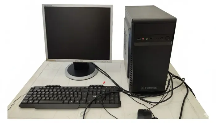 Computador com Monitor