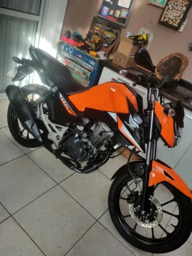 CG Titan 160 Edição especial cor Laranja sabor de zero km