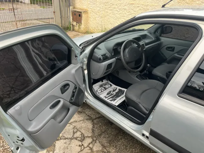 Renault Clio Campus Hi-flex 1.0 16V 5P 2009