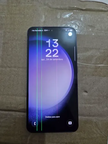 Celular com defeito S23