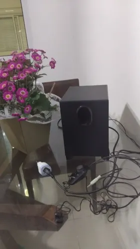 Caixa de Som 2.1 Edifier X100 (ou M101) com Subwoofer e Controle com Fio - Usado