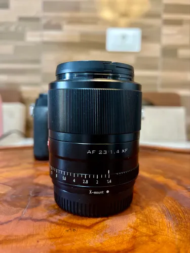 Lente Fujifilm Viltrox 23mm F1.4