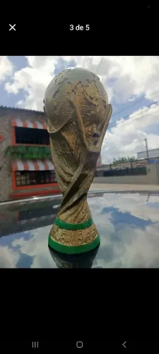Replica Taça fifa tamanho original .