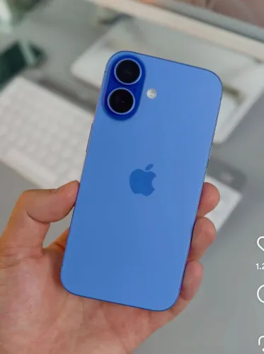 iPhone 16 azul  -128 ( Impecável)