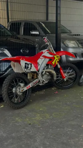 Vendo ou trico em crf 230 0u 250f