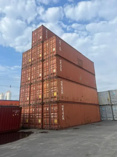Container naval