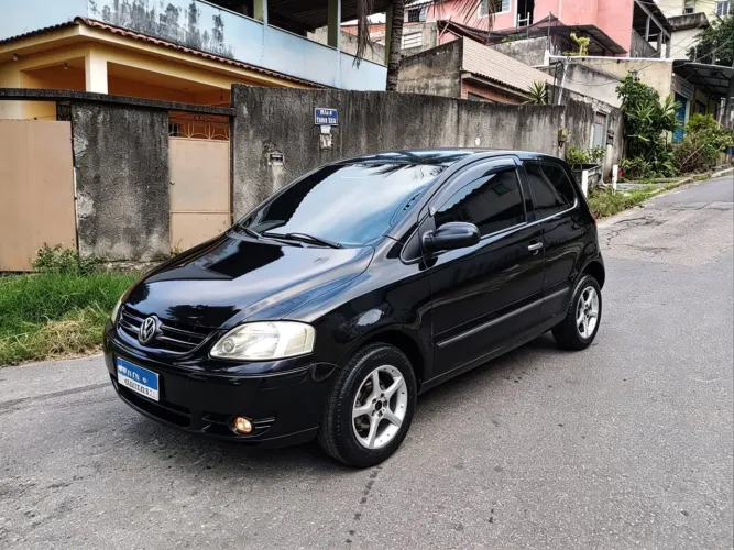Volkswagen Fox Plus 1.0mi/ 1.0mi Total Flex 8V 3P 2006