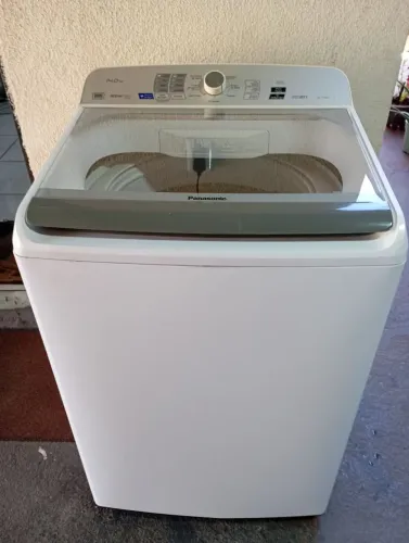 Vendo lavadora Panasonic 14 kl, com 3 mês de garantia