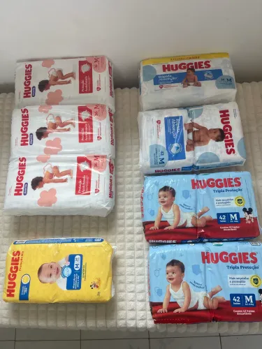 Fralda Huggies M média