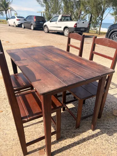 Mesas à venda 4 ou 6 lugares R$1500,00/R$1.700,00