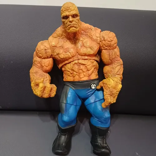 Boneco Coisa Toy Biz 30 cm