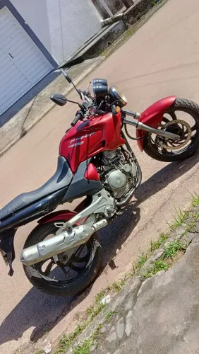 Troco essa moto em um carro