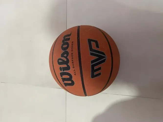 Bola de Basquete Wilson MVP Original - Semi-nova (Pouquíssimo Uso)