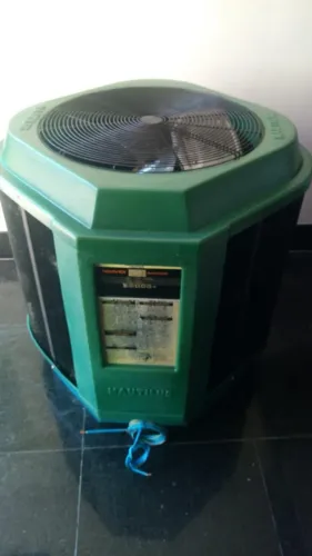 Aquecedor de piscina suporta até 60mil L Bivolt (funciona perfeitamente) Entrego