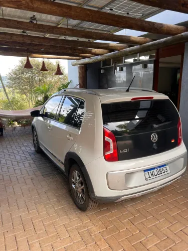 Volkswagen Up! Cross 1.0 T. Flex 12V 5P 2015