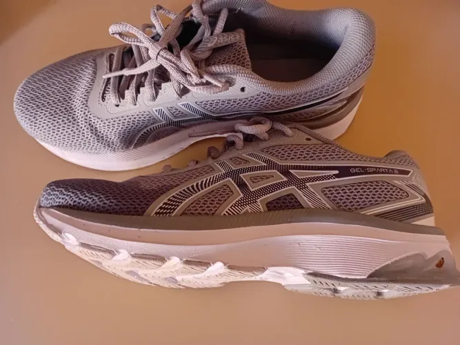 Tenis Asics gel Sparta 2