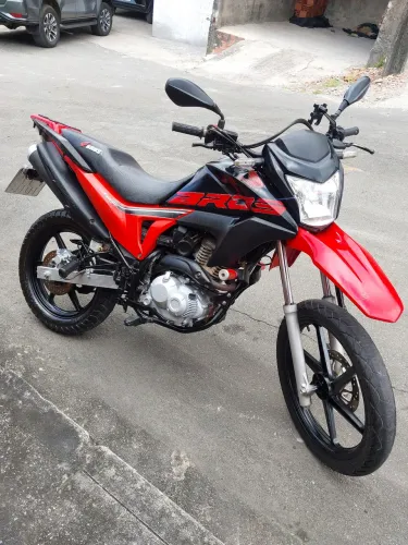 Bros 160