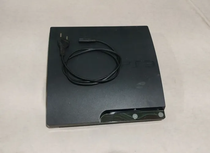 Console PS3 Slim Quebrado P/ Retirada de Peças (Com HD 150GB + Cabo de Força)
