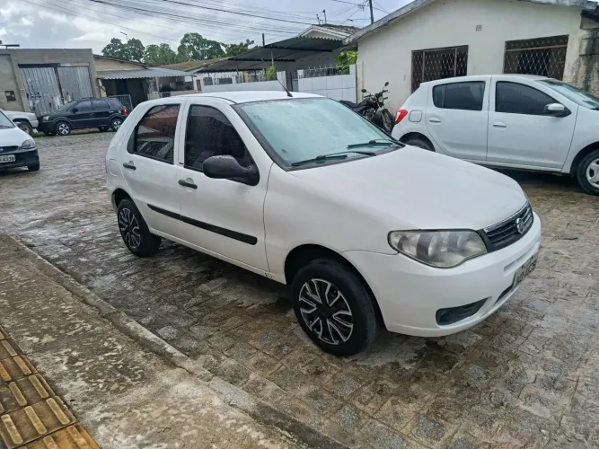 Fiat Palio 1.0 Economy Fire Flex 8V 4P 2014
