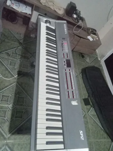 Teclado KURZWEIL SP2 PRA CONSERTO