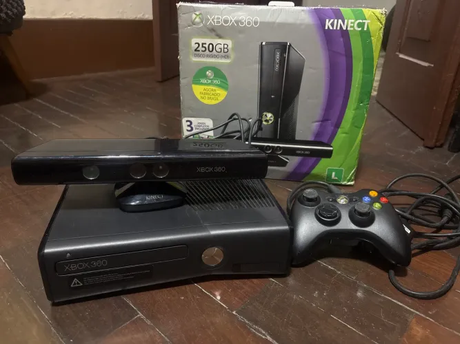 Xbox 360, 250gb e 2 jogos inclusos