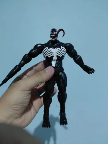 Action Figure Venom FoundJoy (já montado)