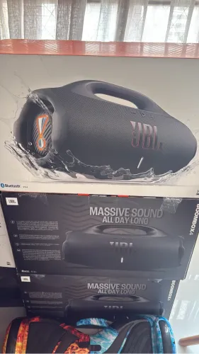 Boombox 4 (Lacrada + Nota Fiscal)