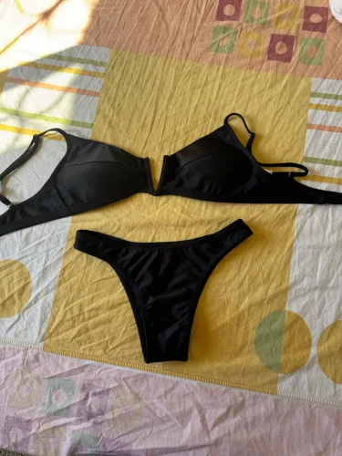 Biquíni preto 