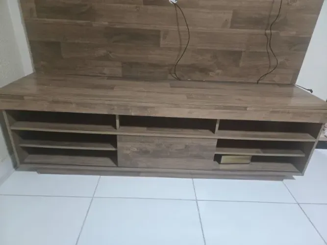 Rack + painel. R$ 420,00